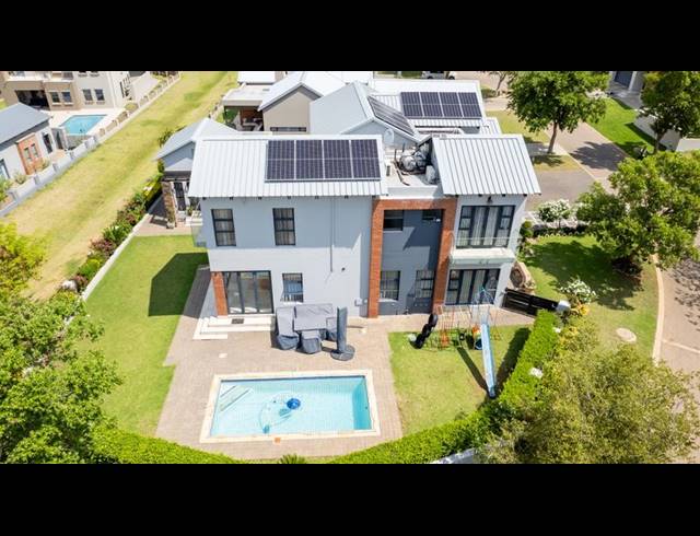 5 BEDROOM HOUSE FOR SALE IN COPPERLEAF ESTATE